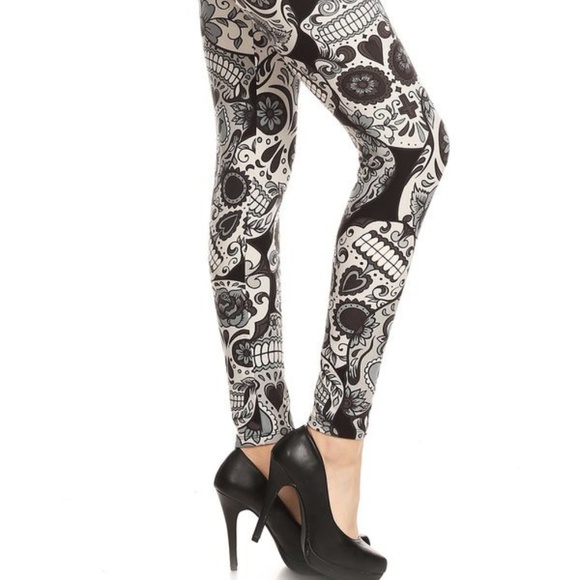 NEW SUGAR SKULLS BUTTERY SOFT LEGGINGS PANTS - Picture 2 of 2